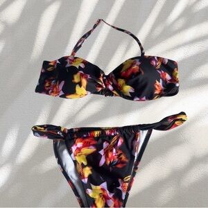 Floral Two-Piece Bikini Set - Black & Orange 🌴